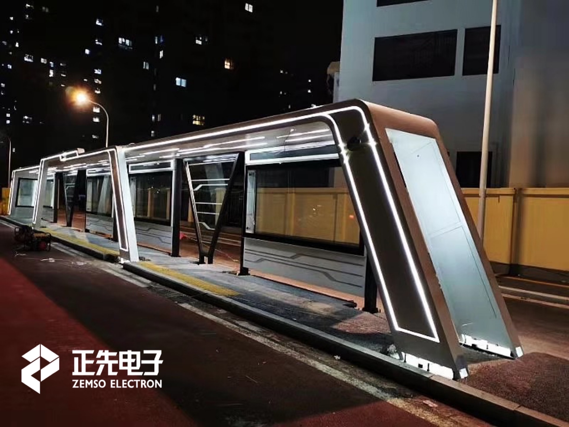 202012211608529535379000523.jpg 淮安候车亭.jpg