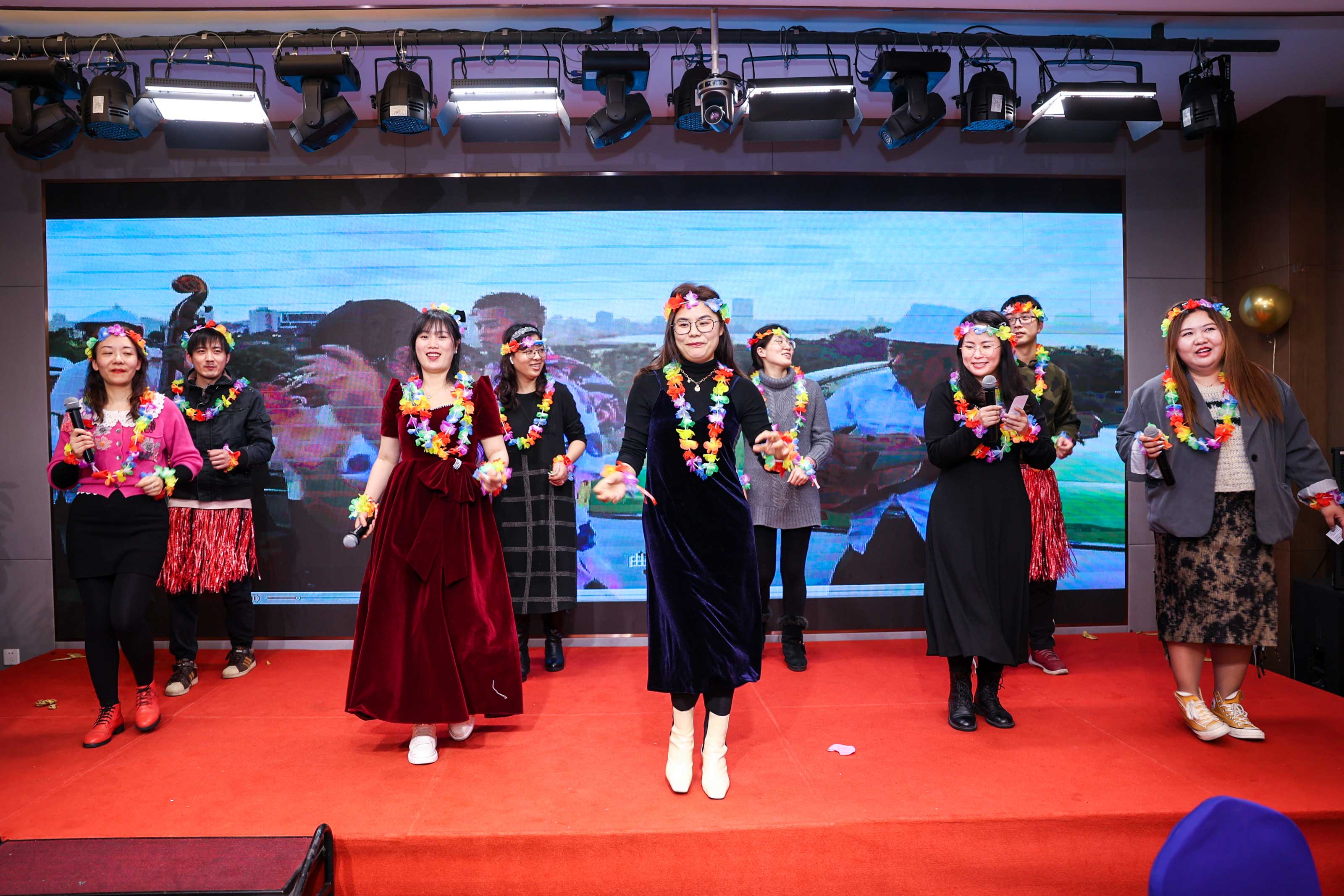 节目表演1.jpg