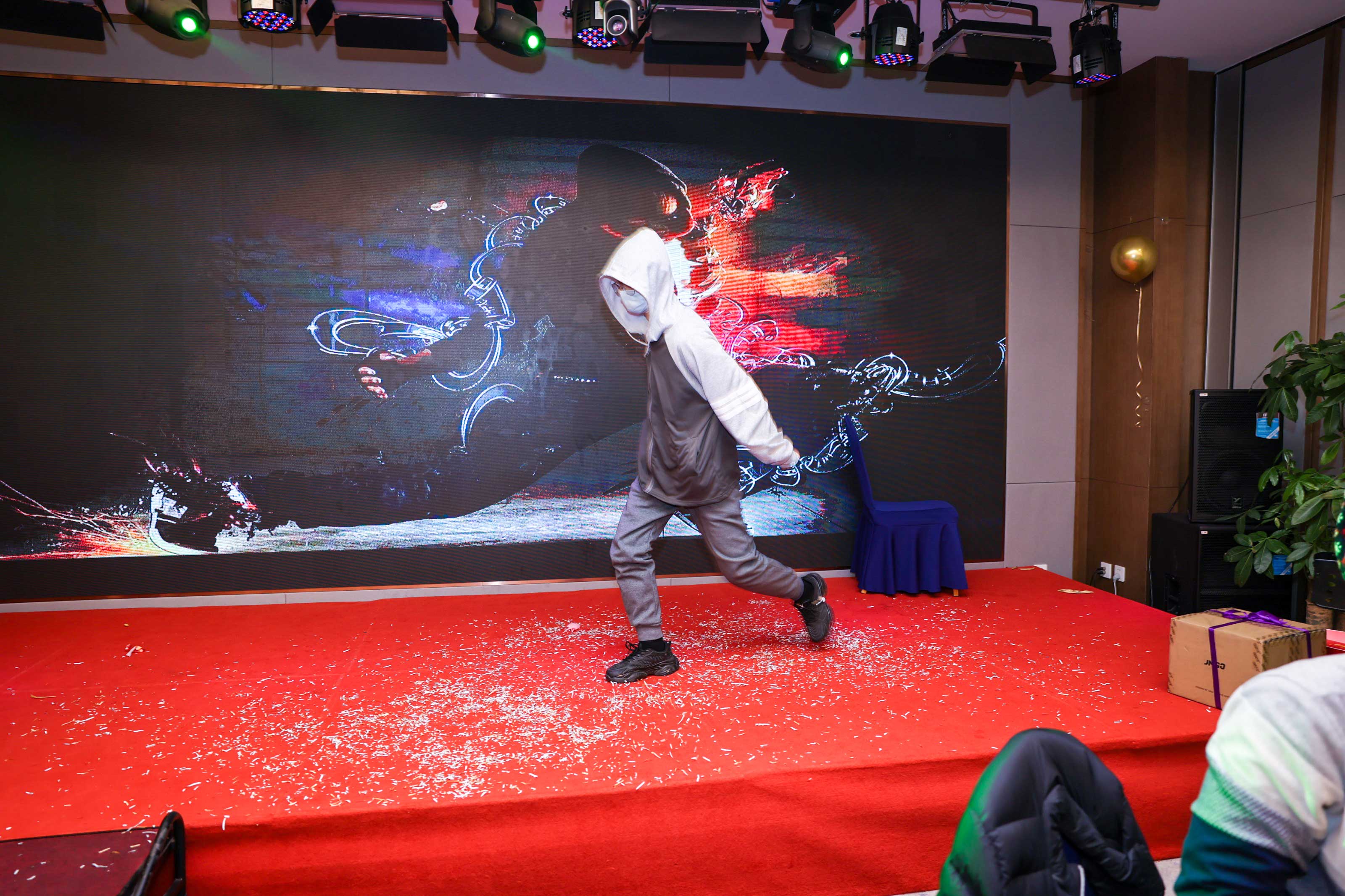 表演222.jpg