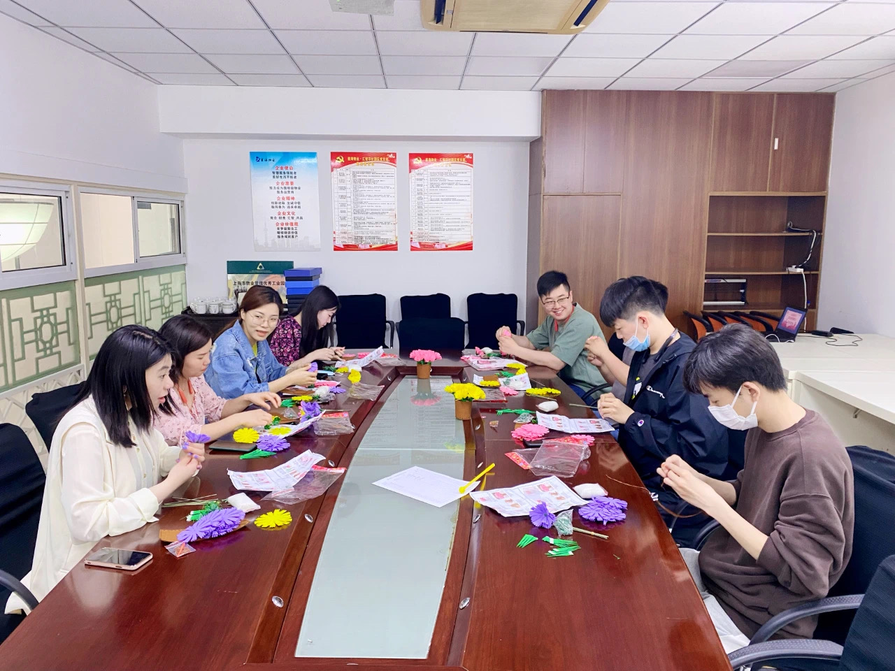 202105131620873182093036164.jpg 母亲节2.jpg
