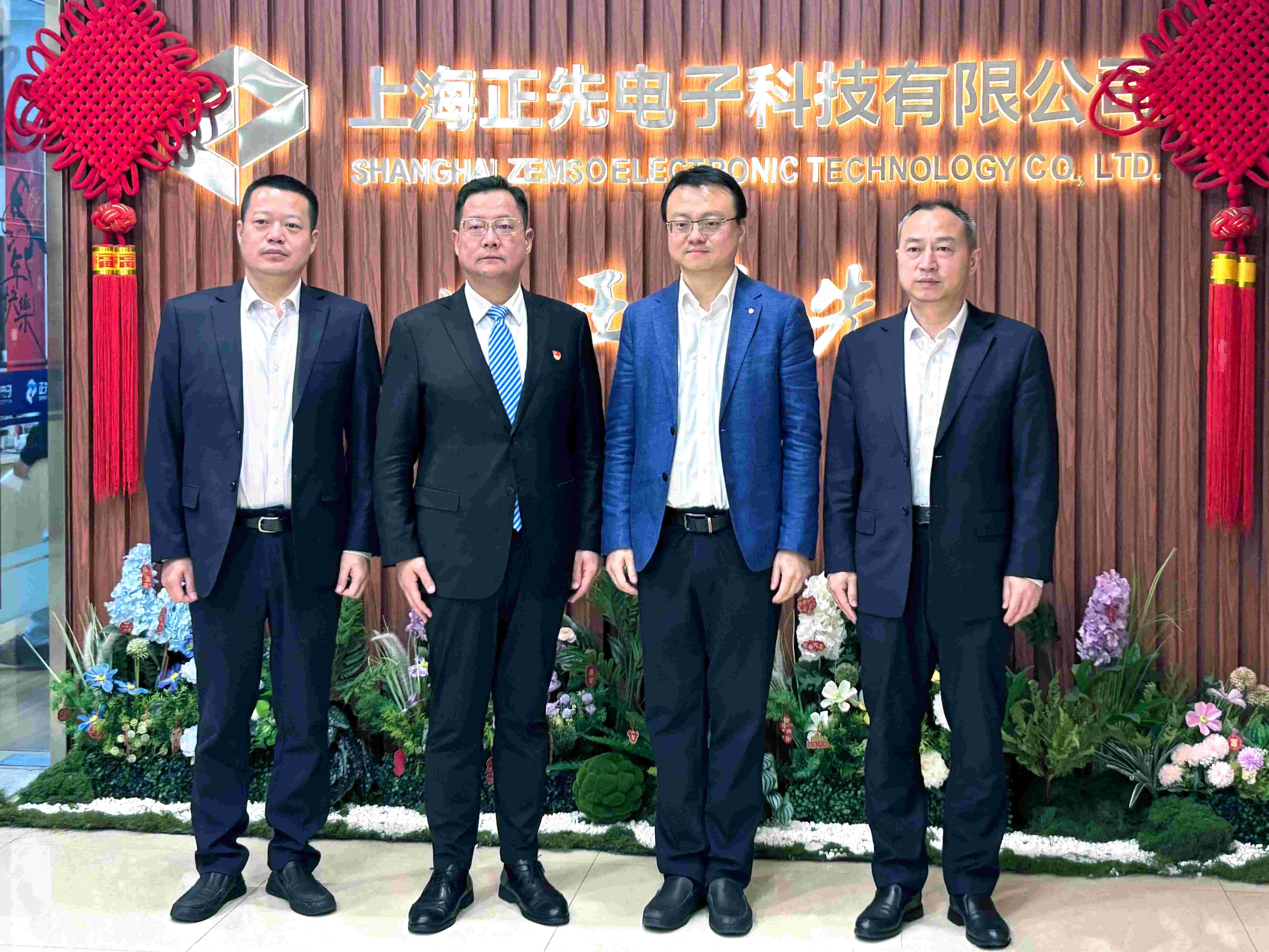 202603301774858287130050057.jpg min_260325 淮安公交来访照片 (1).jpg